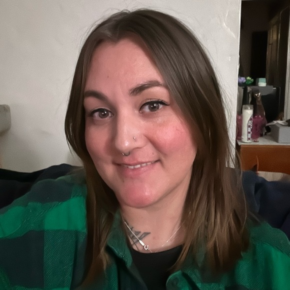 Meet your Posher, Sonia - Picture 2 of 4